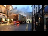 Hero lorry driver moves buring truck out of danger 2