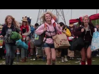 Thousands arrive for Glastonbury Festival 2013