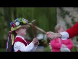 3 year old Morris Dancer shows off his moves