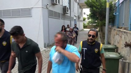 Alanya’da hırsızlıktan aranan 1’i kadın 5 şüpheli yakalandı