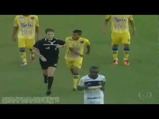 Clarence Seedorf Stunned After Being Shown Red Card For Walking Off The Pitch The Wrong Way!