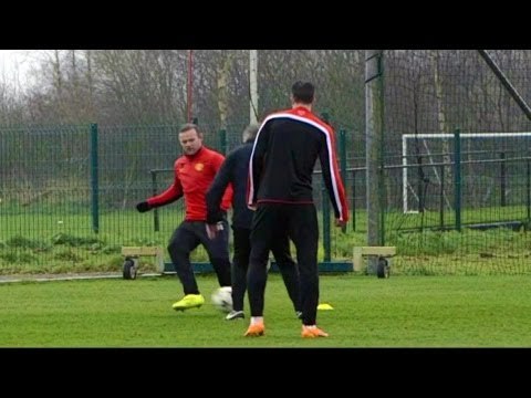 Wayne Rooney Nutmegs David Moyes During Manchester United Training