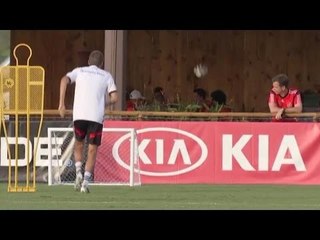 World Cup - Thomas Müller's Wayward Shot Hits Man In The FACE At Table Of Diners! Germany Training