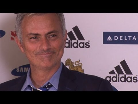 Jose Mourinho - Fernando Torres Is Going Nowhere. I Need Three Strikers