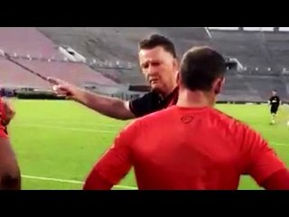 Download Video: Manchester United - Louis van Gaal Shouts At Wayne Rooney, Tells Him How To Shoot!