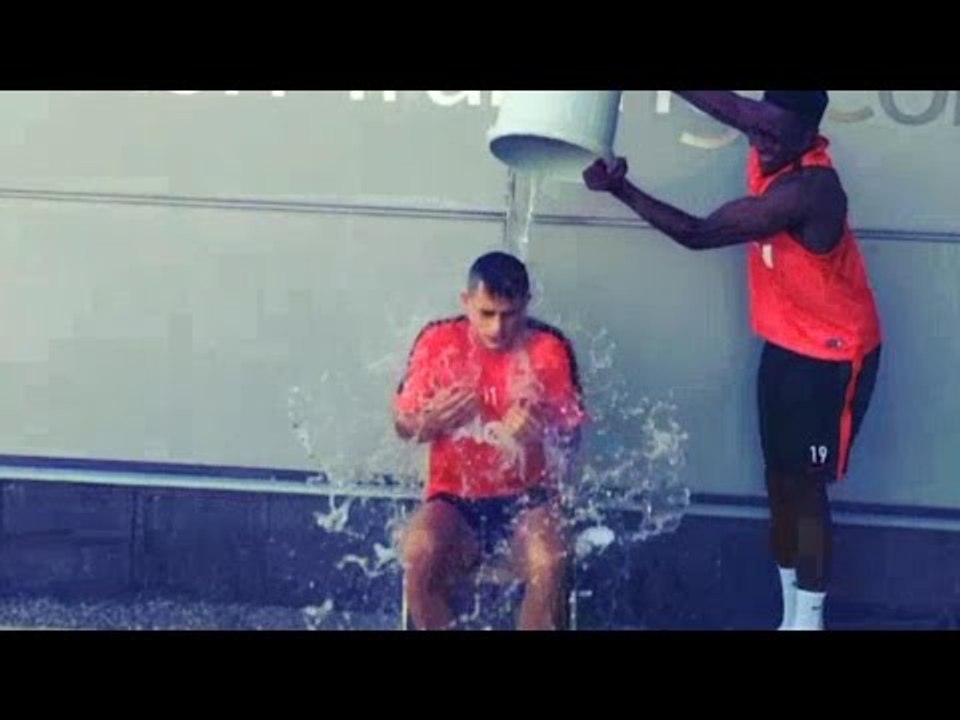 Adnan Januzaj Takes On The ALS 'Ice Bucket Challenge' !!