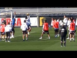 Ronaldo & Real Madrid Team-Mates Playing Header Handball - Marcelo Goes Crazy With The Celebrations