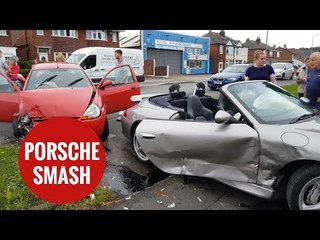 Man gives commentary on the moments after his Porsche 911 is written off