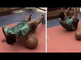 Memphis Depay Trains Hard In Preparation For His First Season At Manchester United