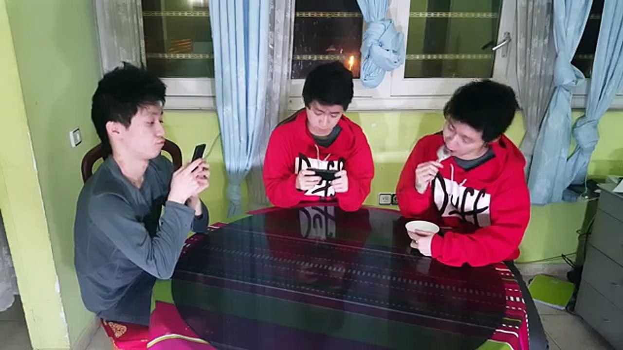 PREGUNTAS DIVERTIDAS DE FACEBOOK #6 - ReSet