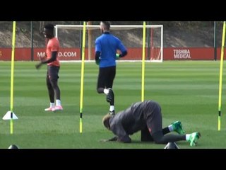 Man Utd Train Ahead Of Europa League Semi-Final - Pogba Slips - Smalling, Jones & Bailly Return