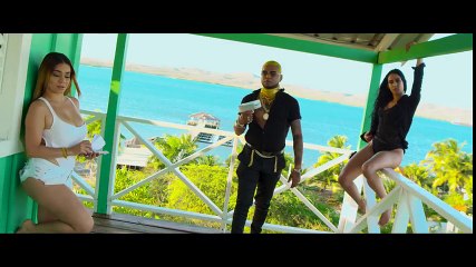 El Mayor Clasico x Ceky Viciny x Chimbala - Tirando Paquetico (Video Oficial)