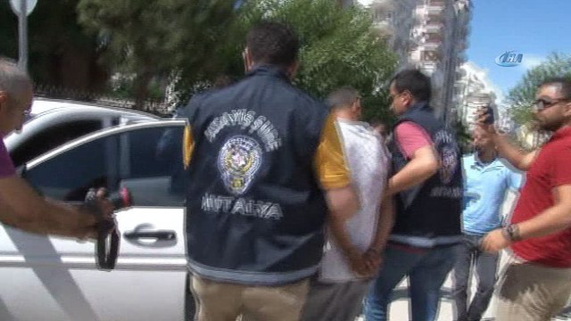 Liseli kız öğrencileri taciz eden sapık adliyeye sevk edildi