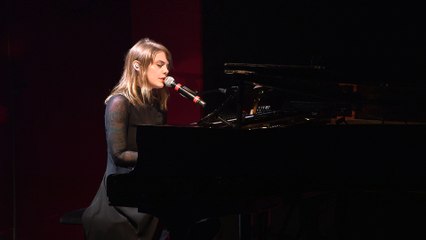 Coeur de Pirate - Oublie-moi (LIVE) Le Grand Studio RTL