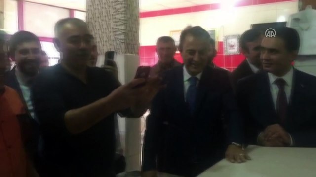 Başbakan Yardımcısı Bozdağ, fırına pide attı - YOZGAT