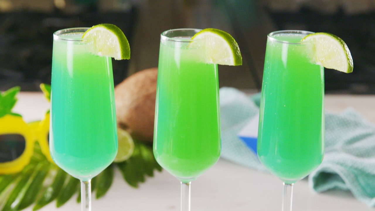 Brunch Like A Mermaid With These Tropical Mimosas!