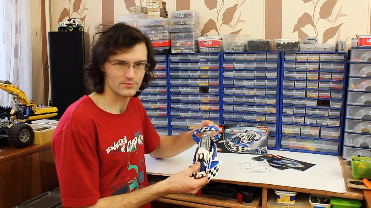 Лего Техник 42045 Гоночный Гидроплан – Обзор / Lego Technic 42045 Hydroplane Racer - Review