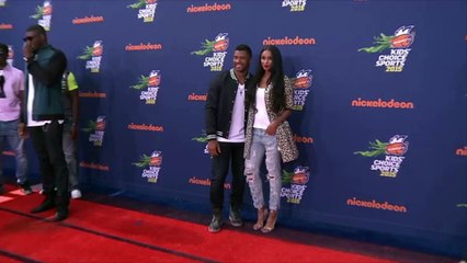 Russell Wilson Joins Group Trying to Bring MLB to Portland