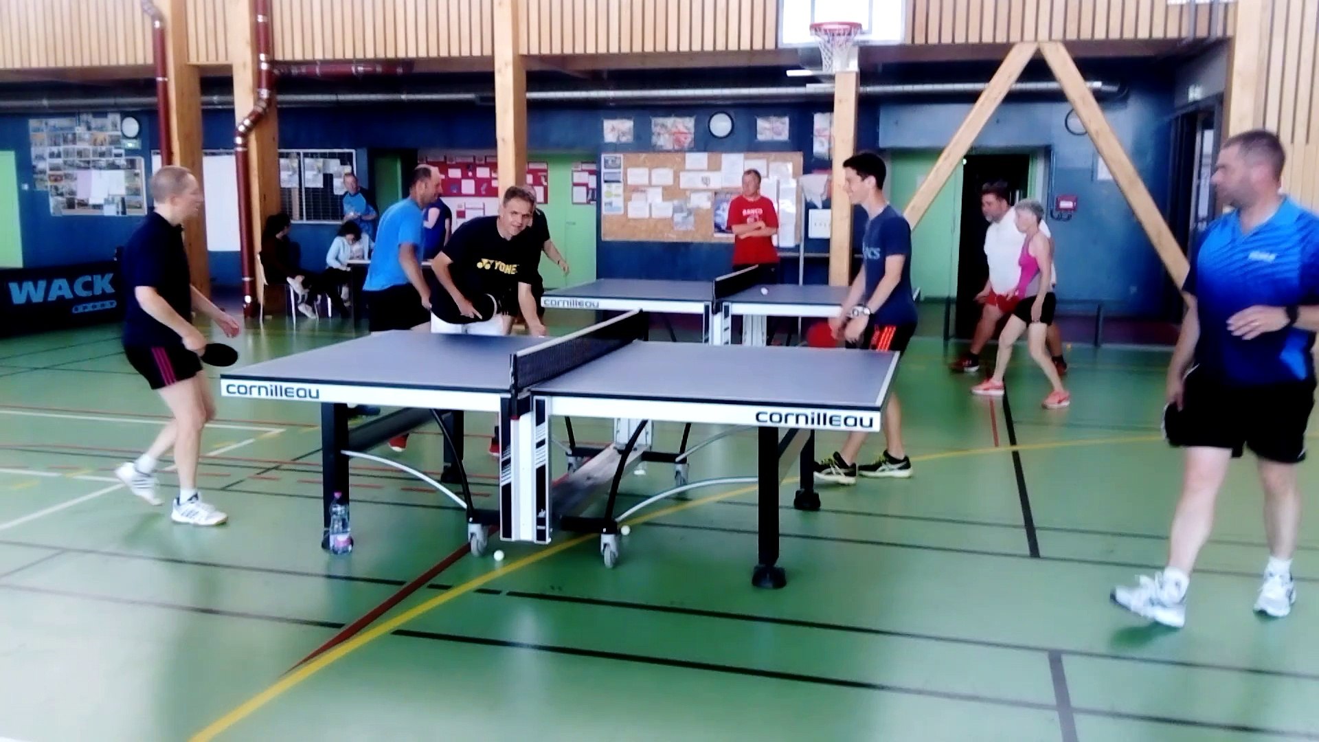 ⁣Entraînement de tennis de table (Les pongistes de l'ASNTT)