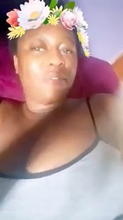 Nigerian Lady Linda Uju Ken gives advice half naked
