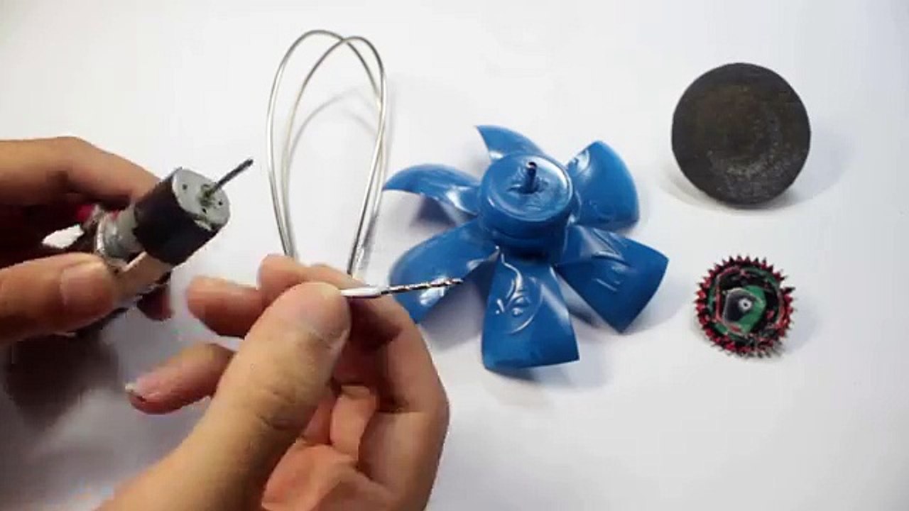 5 AMAZING POWER TOOLS WITH A MOTOR