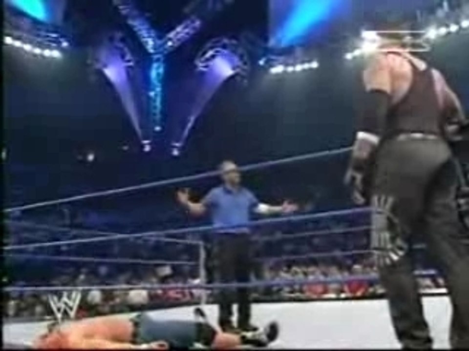 Wwe-2003 - vengeance - john cena vs the undertaker part 1