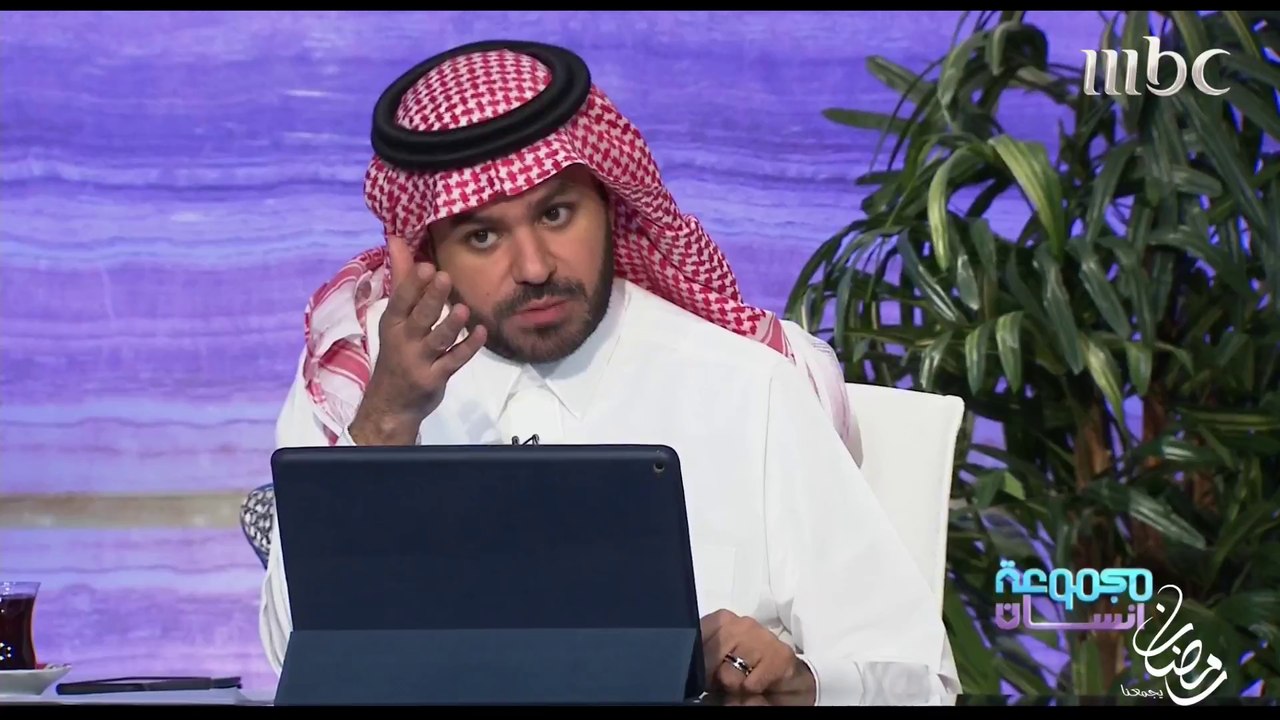 مجموعة إنسان - صالح بن عزيز: الأمير خالد الفيصل شاعر وصاحب نظرة شعرية قوية #رمضان_يجمعنا