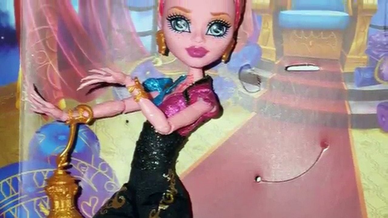 Monster High 13 Wishes: Gigi Grant doll unboxing