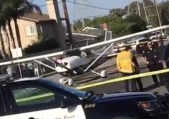 Pilot Praised After Safely Landing Small Plane on Huntington Beach Road