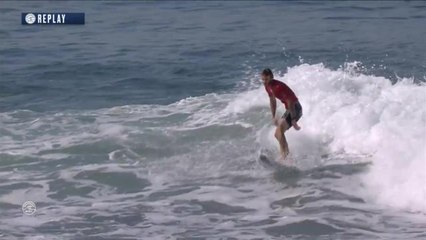 Adrénaline - Surf : Mikey Wright with an 8.43 Wave vs. W.Cardoso