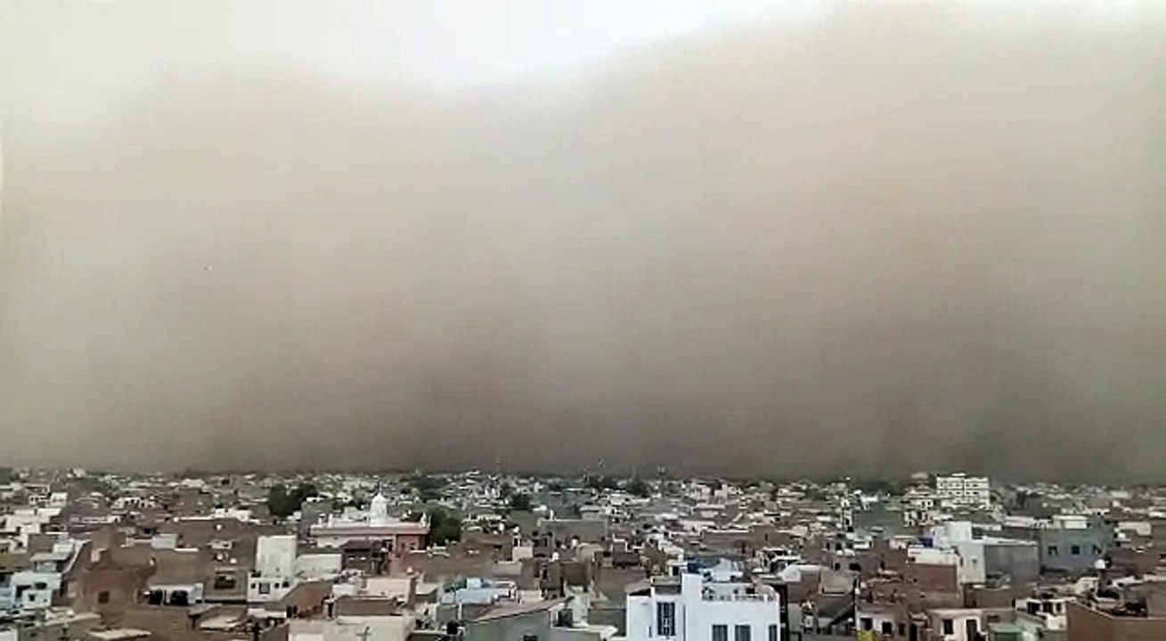 Terrible Dust Storm in India..!!!!!