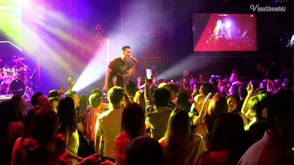 Le Anh Tuan - Cheri Cheri Lady (LIVE)