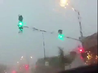 La foudre detruit ce poteau lors d'un orage