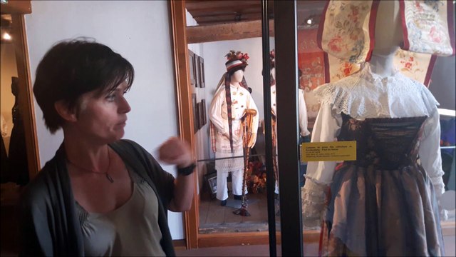 Musée alsacien : costumes catholiques Vs costumes protestants