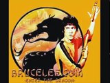 Bruce Lee : Speed, Strenght and Nunchaku.