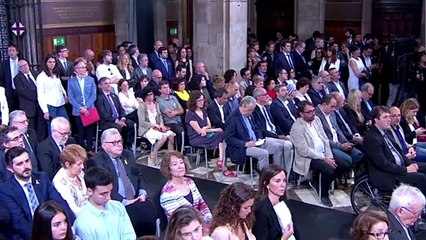 Familiars llegeixen cartes dels presos i exiliats