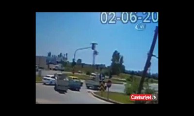 Sıkışan karı kocayı kurtarmaya çalışanlar bebek sesiyle şoke oldu