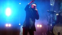Marilyn Manson -Mobscene (Manson Falls into Crowd)[Live Camden, NJ 8/2/2015]