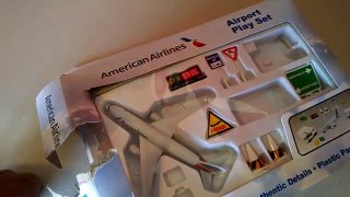 American Airlines Airport Play Set -Airplane Toys - Toy Videos For Kids - Daron Toys Tots おもちゃ