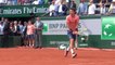 Roland-Garros 2018 : Nadal joue avec un ramasseur de balles !