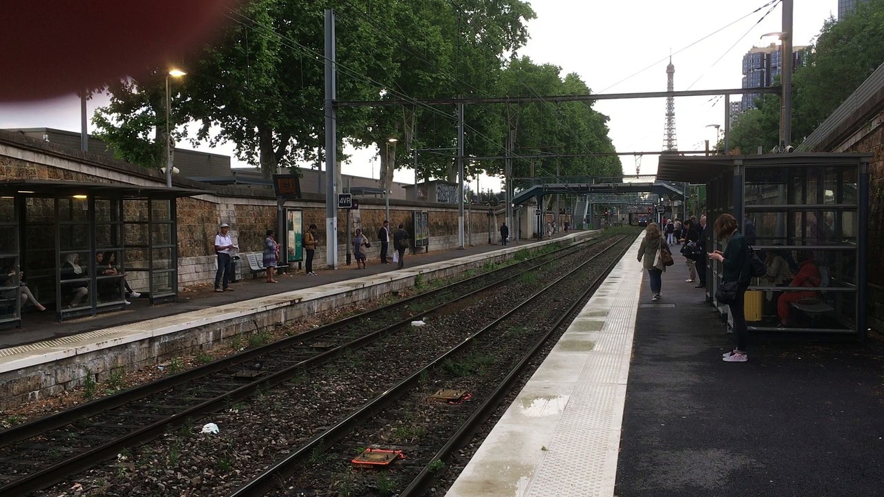 Z 20900 ( Z 2N ) - RER C - Javel ( Paris )