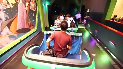 [Extreme Low Light] Buzz Lightyear Astro Blasters - Disneyland (Anaheim, California)