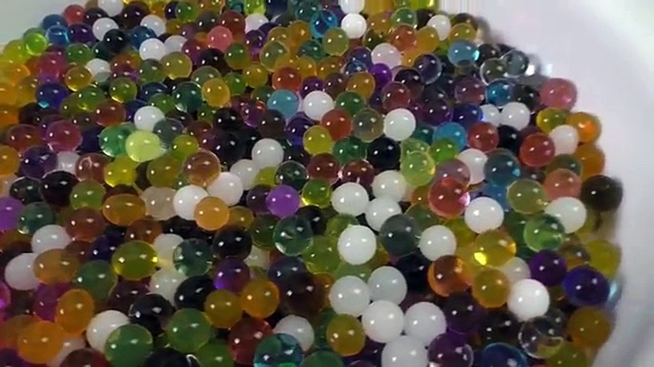 EXPERIMENT - WAS PASSIERT mit 100 Tausend AQUALINOS im KLO