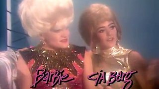 Barbie och Cia Berg inom Jacobs stege