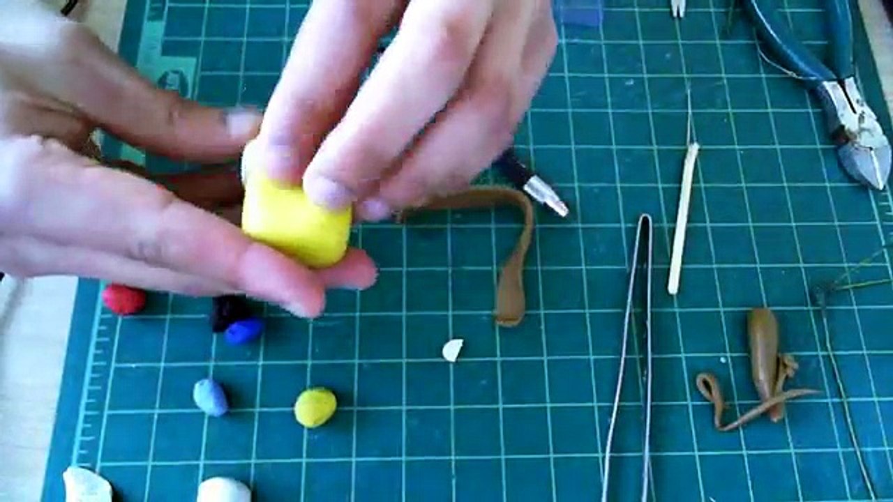 How to make SpongeBob with clay