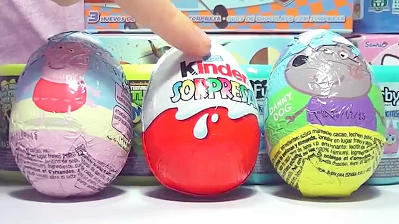 3 HUEVOS SORPRESA. DOS DE PEPPA PIG Y UN KINDER SORPRESA DE COLECCIÓN LOS PITUFOS 2. EGG SURPRISE