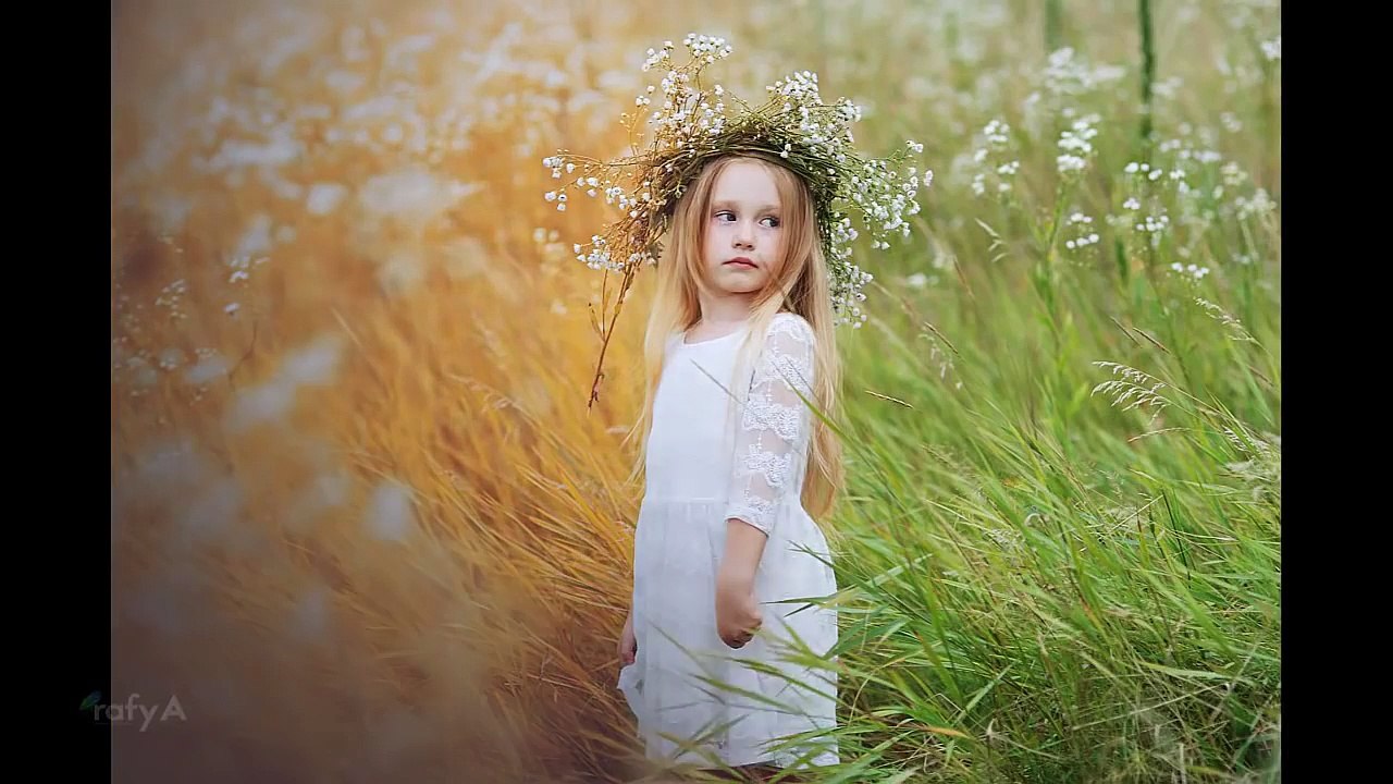 How To Create Warm Autumn Color Effect - Photoshop CC Tutorial