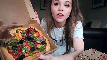 TASTING VEGAN PIZZA HUT!