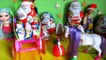 Kinder Surprise Santa Claus Opening Kinder Eggs-Kinder Surprise Weihnachtsmann Öffnungs Kinder Eier