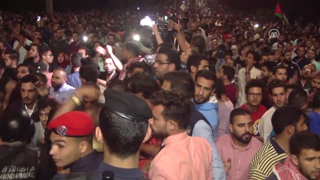 Ürdün'de "Tartışmalı Gelir Vergisi Yasası" Protesto Edildi